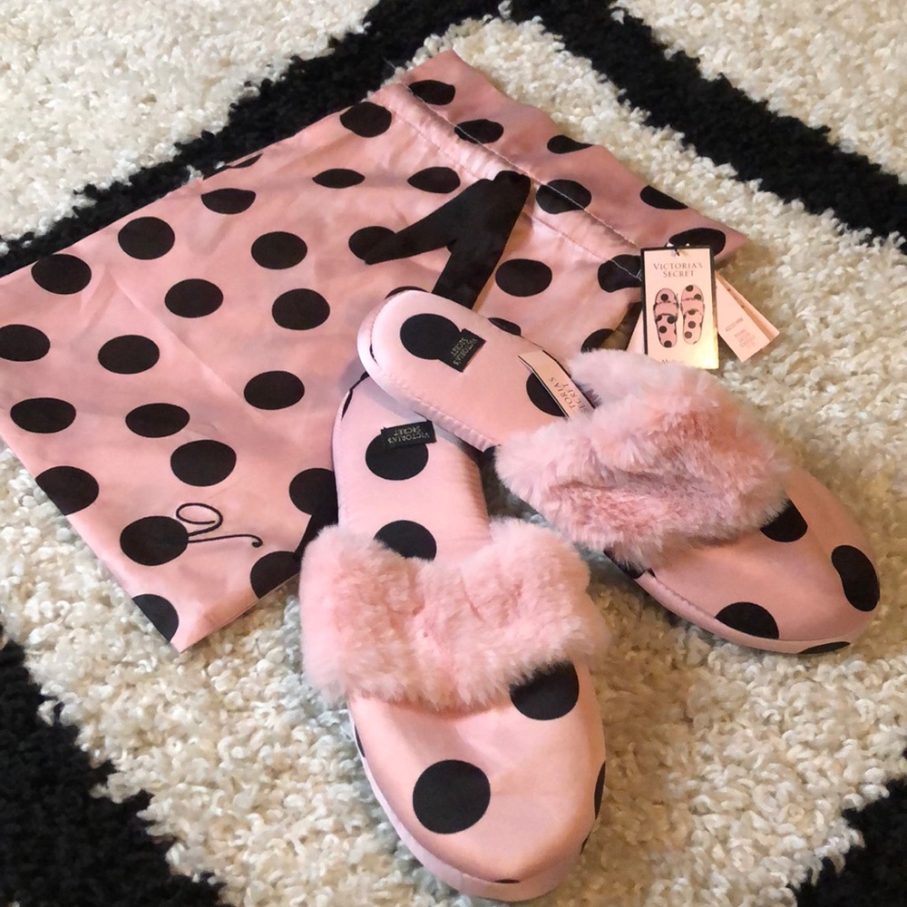 NWT Victoria’s Secret Slippers